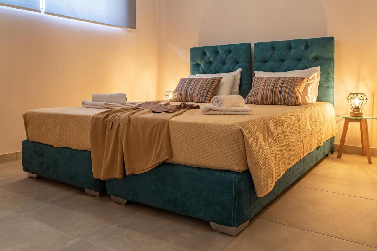 Iliana Apartments Толон Экстерьер фото