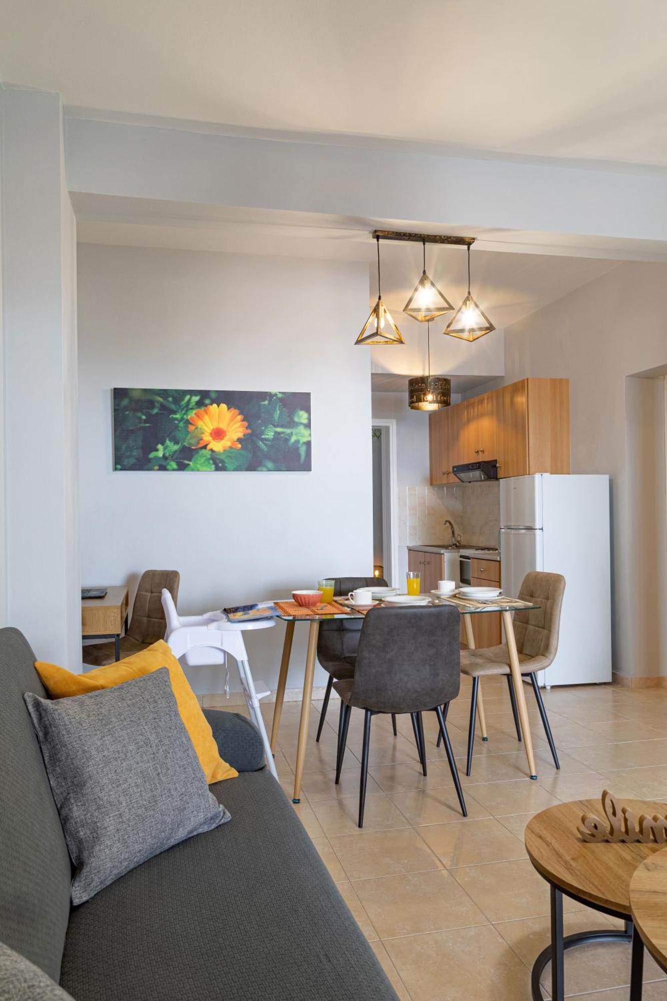 Iliana Apartments Толон Экстерьер фото